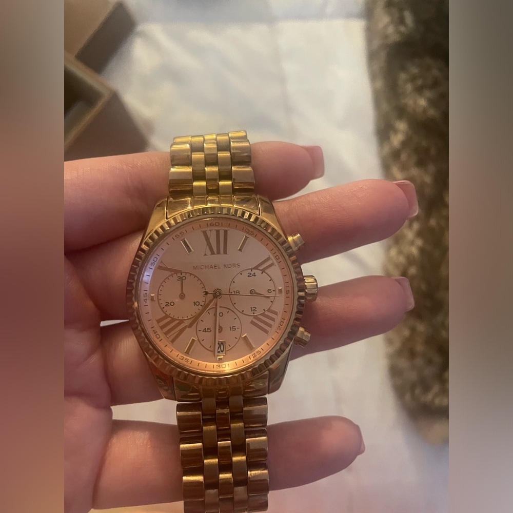 Rose gold perfect condition Michael Kors watch